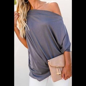 *🖤Oversized Off-Shoulder Top